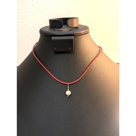 Red Rubber Cord W/ 925 Sterling Silver Clasp & Pearl Pendant 16" Necklace - Picture 1 of 5